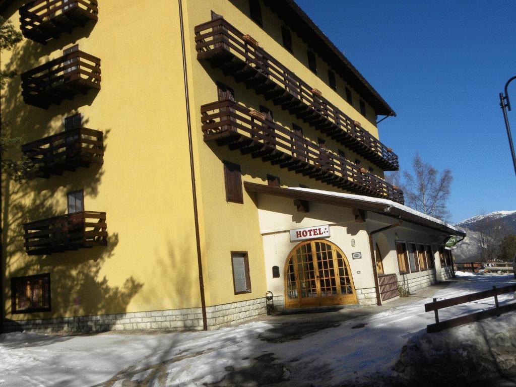 פולגריה Life Hotels Des Alpes מראה חיצוני תמונה